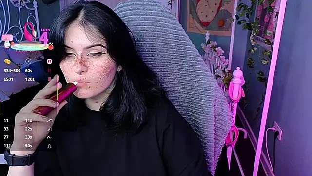 Snapshot of Dark_Shine chatting on September 2025 10:39:01 AM Dark Shine online show from September 2025 10:39:01 AM