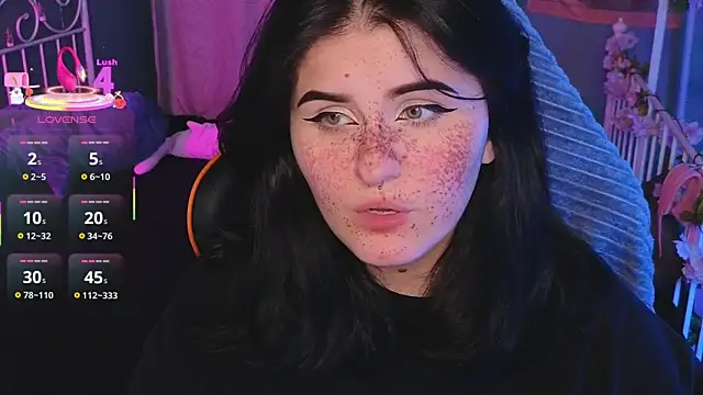 Snapshot of Dark_Shine chatting on November 2025 06:13:01 AM Dark Shine online show from November 2025 06:13:01 AM