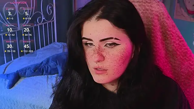 Snapshot of Dark_Shine chatting on November 2025 06:05:02 AM Dark Shine online show from November 2025 06:05:02 AM