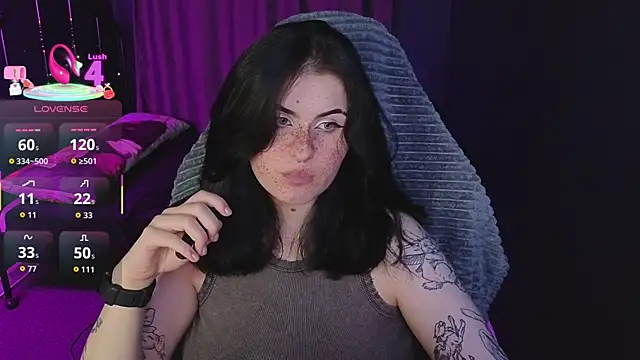 Snapshot of Dark_Shine chatting on December 2025 01:52:02 PM Dark Shine online show from December 2025 01:52:02 PM