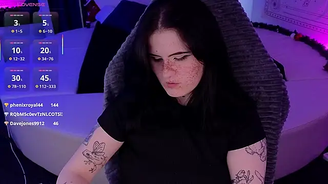 Snapshot of Dark_Shine chatting on December 2025 11:31:01 PM Dark Shine online show from December 2025 11:31:01 PM