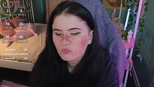 Snapshot of Dark_Shine chatting on January 2026 08:30:01 AM Dark Shine online show from January 2026 08:30:01 AM