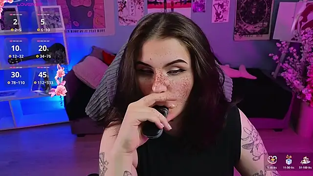 Snapshot of Dark_Shine chatting on April 2026 08:20:02 PM Dark Shine online show from April 2026 08:20:02 PM