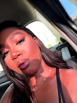 alisonn moon online show from October 2025 09:26:02 PM