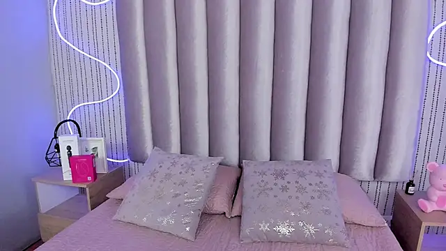 SamanthaPeachss online show from January 2026 12:33:02 PM