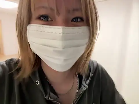 Snapshot of kabikabi_makaron chatting on June 2026 08:34:02 AM kabikabi makaron online show from June 2026 08:34:02 AM