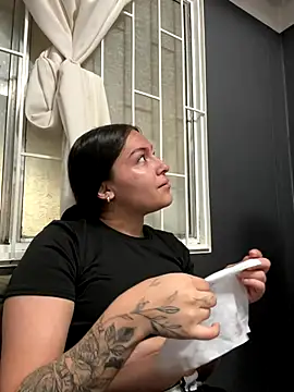 Snapshot of Alyha_Cortes chatting on December 2025 01:18:01 PM Alyha Cortes online show from December 2025 01:18:01 PM