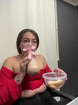 Snapshot of Alyha_Cortes chatting on December 2025 01:08:01 PM Alyha Cortes online show from December 2025 01:08:01 PM