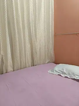 Shalu G online show from November 2025 10:04:02 AM