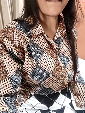 Shalu G online show from February 2026 09:41:02 AM