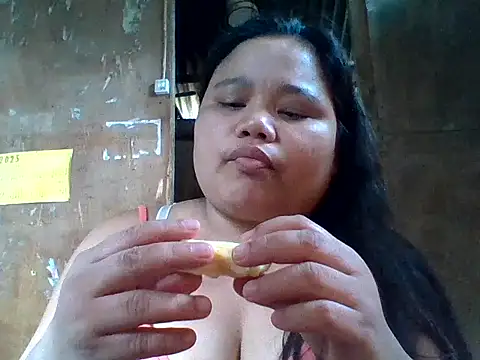 Snapshot of tender_amy chatting on September 2025 12:43:02 AM tender amy online show from September 2025 12:43:02 AM