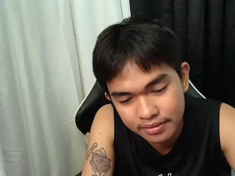 joncum4u online show from July 2026 05:28:01 PM