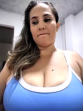 dayana2021 online show from November 2025 09:59:01 PM