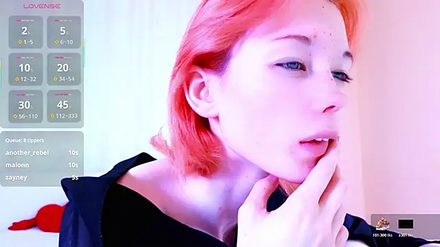 Snapshot of Kiara_Dream chatting on May 2026 04:07:02 AM Kiara Dream online show from May 2026 04:07:02 AM