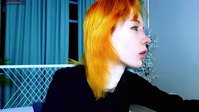 Snapshot of Kiara_Dream chatting on June 2026 09:41:02 PM Kiara Dream online show from June 2026 09:41:02 PM