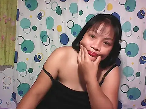 Snapshot of HottyElle chatting on February 2026 06:39:02 AM HottyElle online show from February 2026 06:39:02 AM