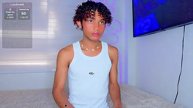 Aaron Wiinter online show from February 2026 07:06:02 PM