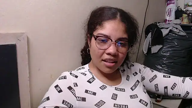 madelene online show from March 2025 04:19:01 AM