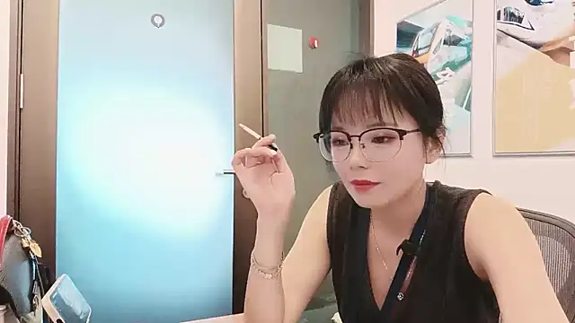 Snapshot of KKMM168 chatting on October 2025 07:17:01 AM KKMM168 online show from October 2025 07:17:01 AM