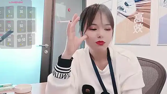 Snapshot of KKMM168 chatting on December 2025 02:53:01 AM KKMM168 online show from December 2025 02:53:01 AM