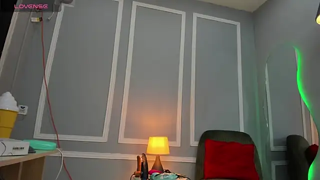 Snapshot of emma__rose1 chatting on February 2026 07:13:02 PM emma rose1 online show from February 2026 07:13:02 PM