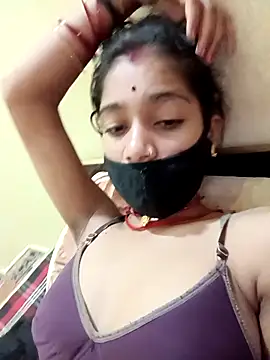 Snapshot of Basanti_143 chatting on October 2025 03:47:02 AM Basanti 143 online show from October 2025 03:47:02 AM