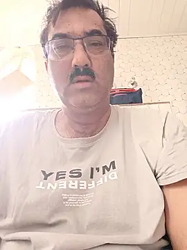 moonflower25 online show from January 2026 04:49:02 AM