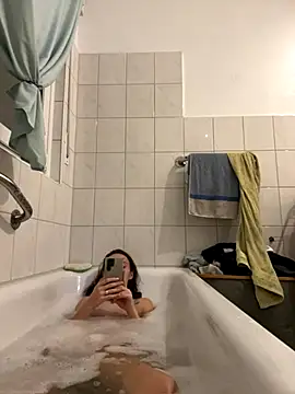 Snapshot of Emilia_Mausi chatting on November 2025 08:08:01 PM Emilia Mausi online show from November 2025 08:08:01 PM