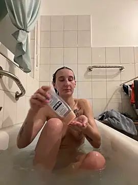 Snapshot of Emilia_Mausi chatting on November 2025 08:19:02 PM Emilia Mausi online show from November 2025 08:19:02 PM