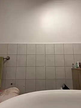 Snapshot of Emilia_Mausi chatting on December 2025 08:04:02 PM Emilia Mausi online show from December 2025 08:04:02 PM