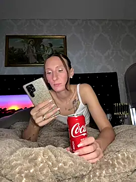 Snapshot of Emilia_Mausi chatting on December 2025 08:04:01 PM Emilia Mausi online show from December 2025 08:04:01 PM