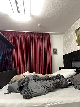 Snapshot of Emilia_Mausi chatting on February 2026 07:19:02 PM Emilia Mausi online show from February 2026 07:19:02 PM