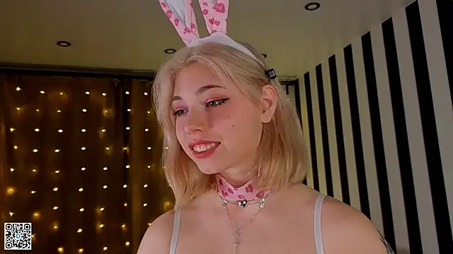 SibleyDurborow online show from November 2025 04:13:02 AM