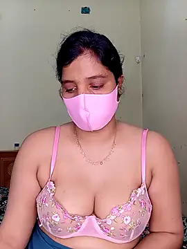 Rose-luckey online show from February 2026 12:59:02 PM