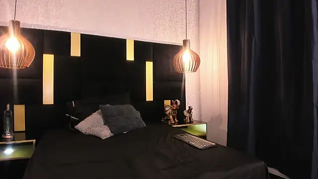 Lucio  Fox online show from April 2026 11:46:02 AM