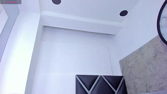  Leohot  online show from March 2026 03:35:02 AM