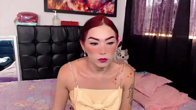 Megan Gil  online show from March 2026 08:01:01 PM