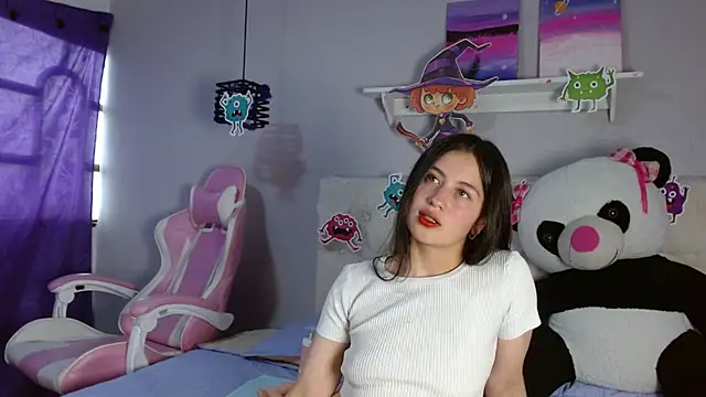 Zaaida  online show from October 2025 01:45:01 PM