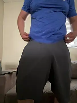 raulgzz4 online show from May 2026 04:37:01 PM