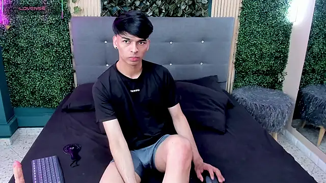 OnlyJos online show from September 2025 08:09:01 PM