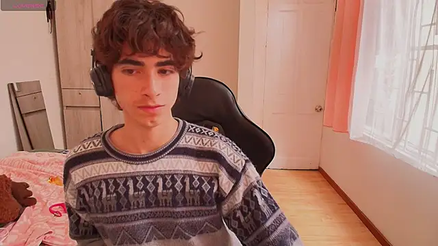 Nude Boy18 online show from September 2025 06:29:02 PM