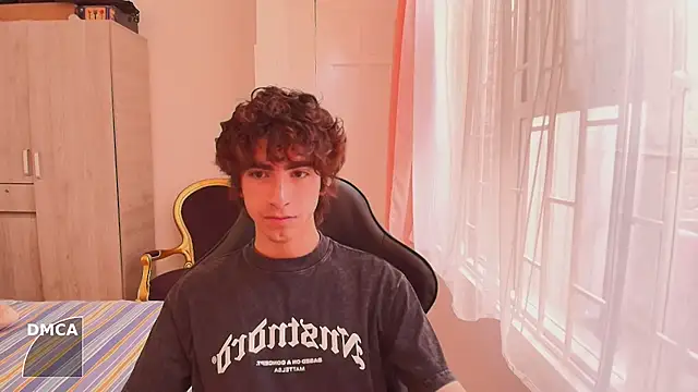 Nude Boy18 online show from October 2025 08:26:01 PM