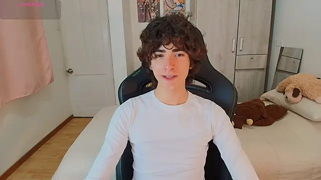 Nude Boy18 online show from December 2025 02:27:01 AM