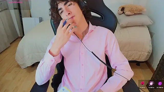 Nude Boy18 online show from February 2026 07:27:02 AM