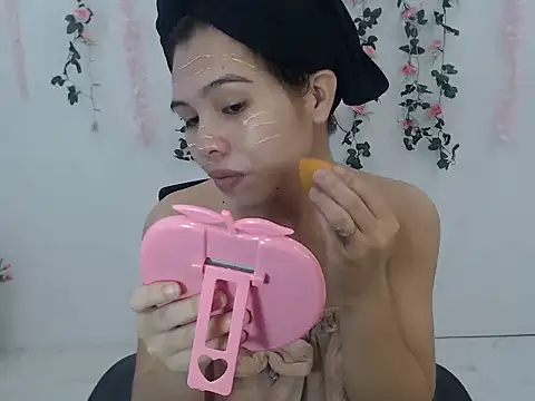 miss anna094 online show from September 2025 10:43:02 PM