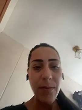 lucioliveira online show from February 2026 01:23:01 PM