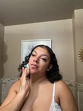 allybluee777 online show from February 2026 12:33:01 PM