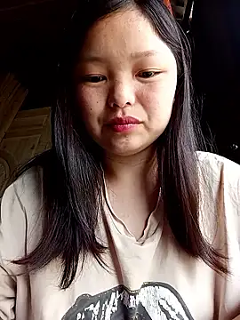 XoiXoi232 online show from April 2026 01:29:01 AM