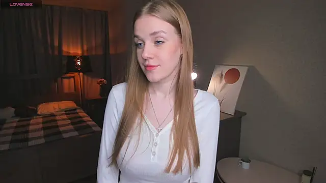 Snapshot of OdellaFrake chatting on November 2025 07:26:01 PM OdellaFrake online show from November 2025 07:26:01 PM