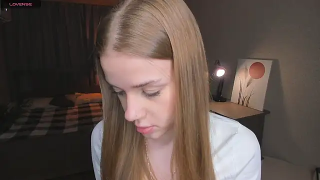 Snapshot of OdellaFrake chatting on November 2025 07:34:02 PM OdellaFrake online show from November 2025 07:34:02 PM